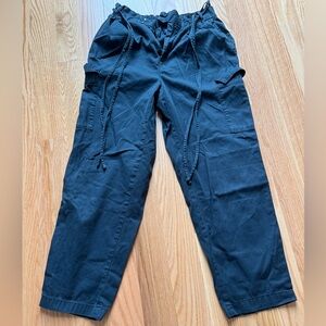 GAP Black Cargo Pants with Classic Style